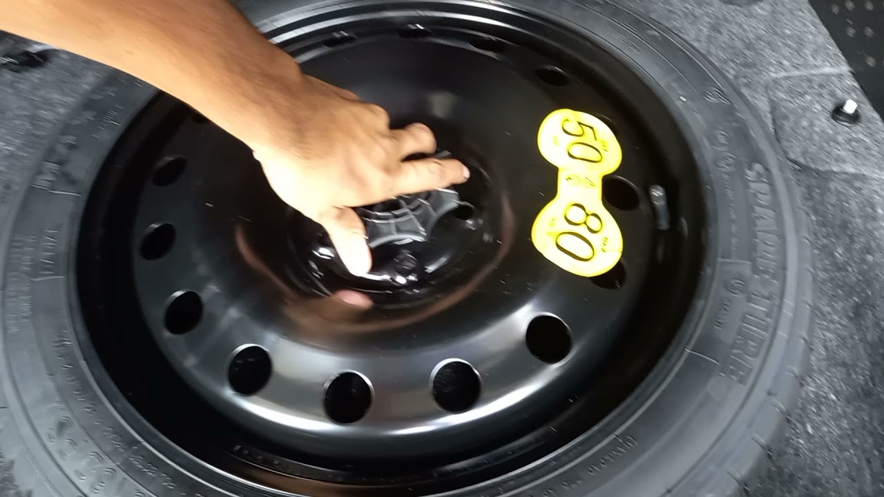 How to remove wheel bolts of MG HS