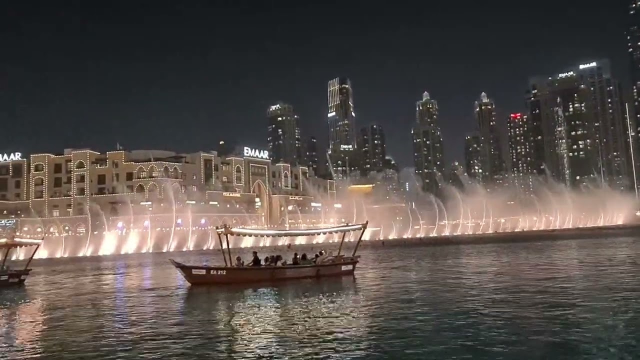 Dubai Musical Fountain  / Dubai Fountain Show / Dubai Mall / Dubai attractions / Dubai