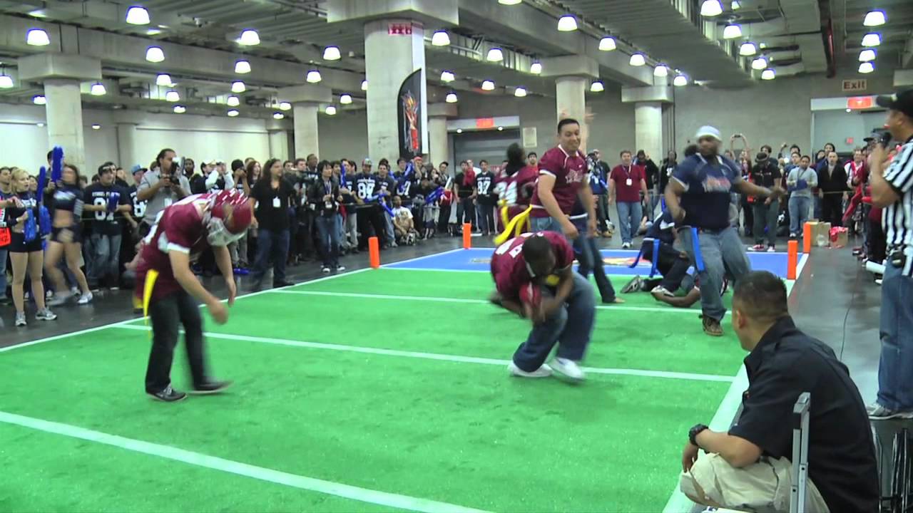 Street Fighter X Tekken Bowl 2011 - NYCC