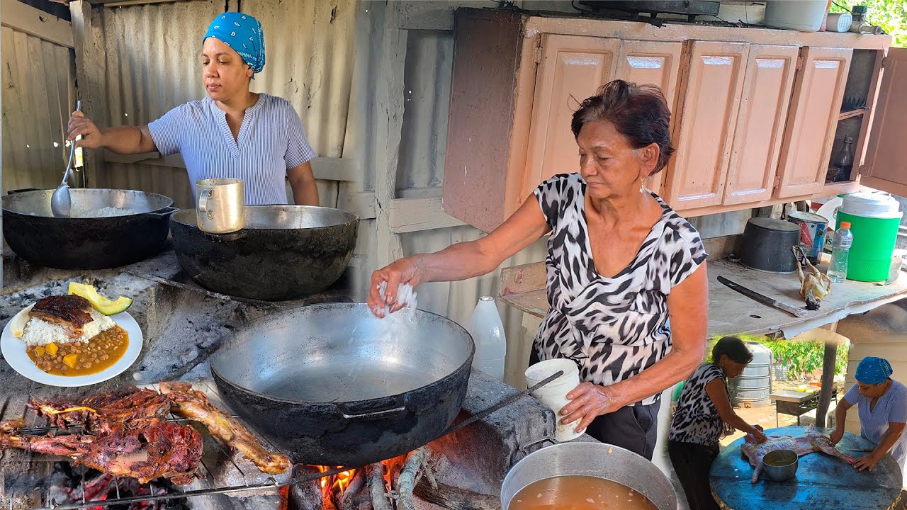 CON SAL SOFRITA Y CARBÓN carne asada. Comida Tipica. LA VIDA DEL CAMPO
