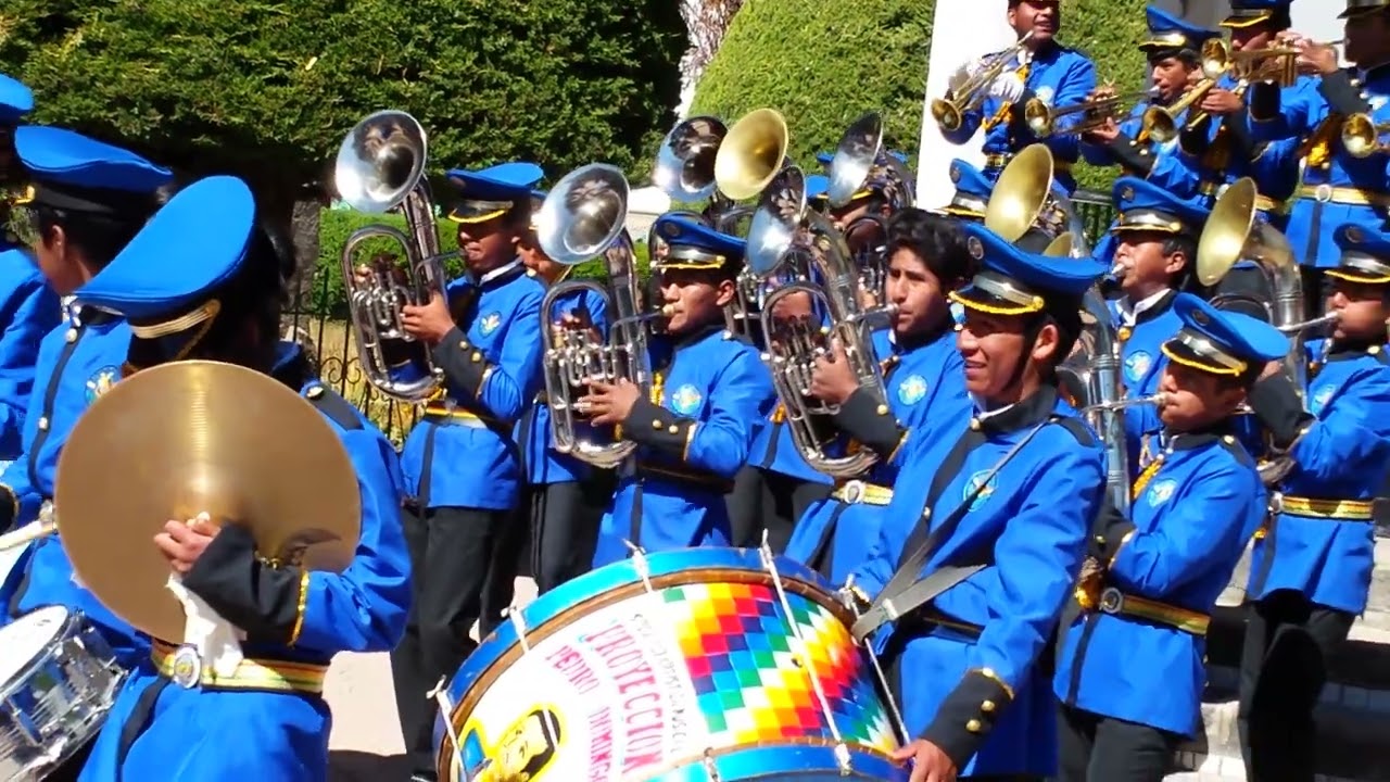 Banda de la Unidad Educativa Challapampa Isla del Sol