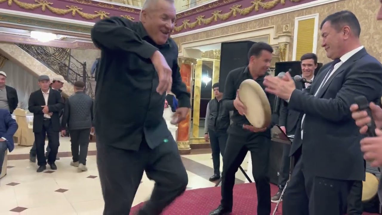 “Buxoro Mavrigi” Soyibjon Niyozov va Sherzod Raxmatov to’y bomba bo’ldi