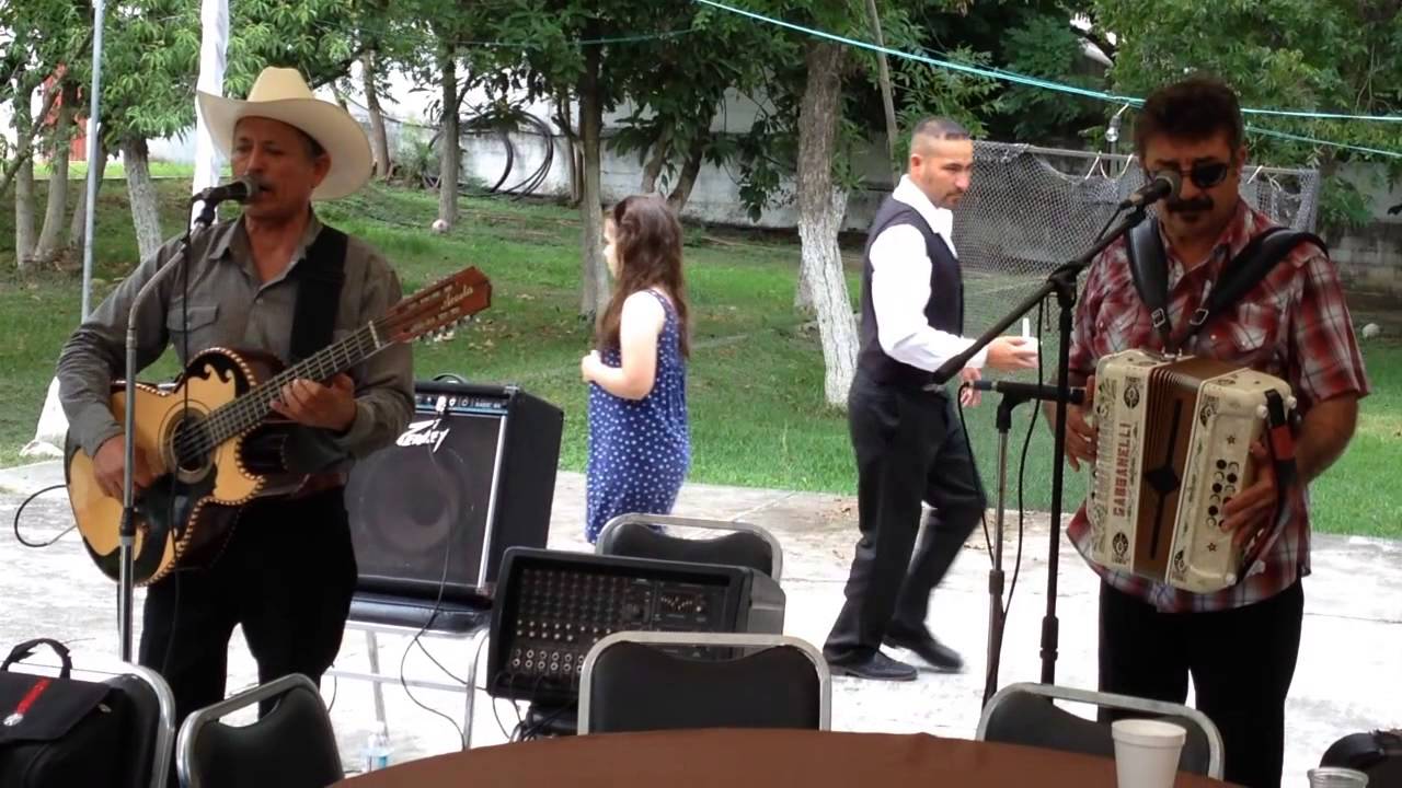 Corrido de Zuazua, N.L. - Mando y Armando