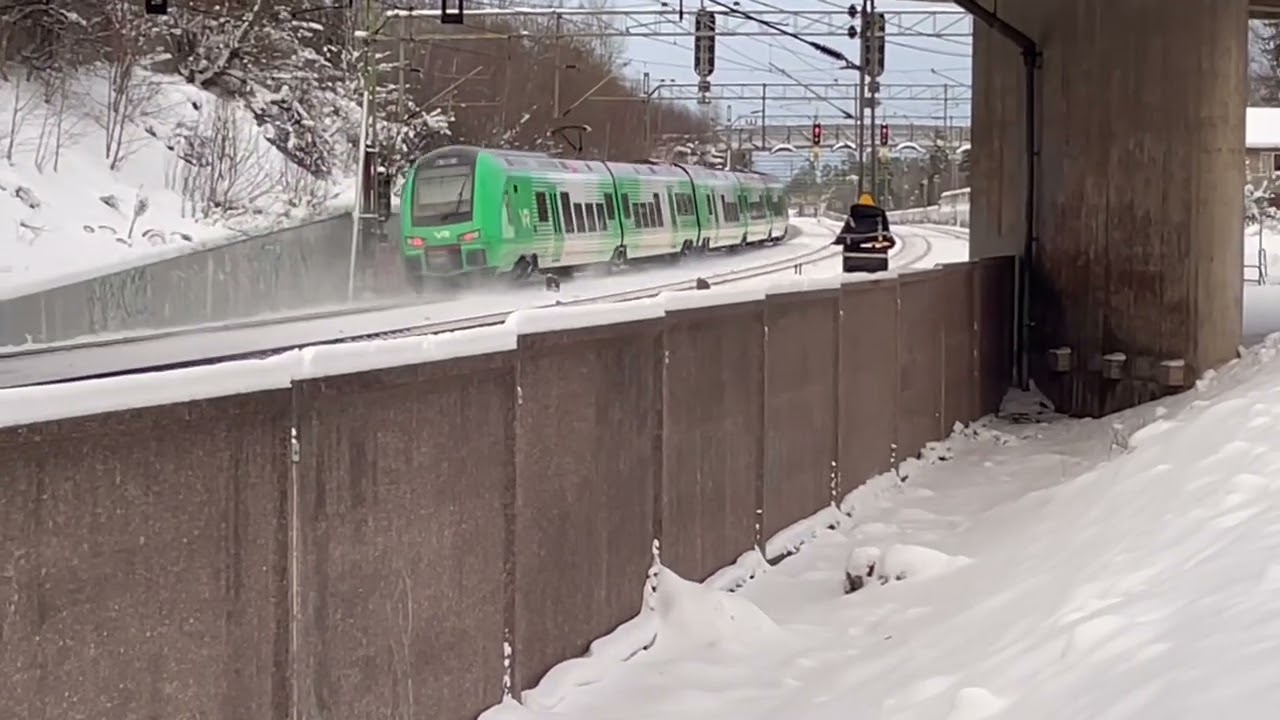 Svenska tåg del 15 Tåg i Rådsparken / Swedish trains part 15 Trains in Rådsparken 