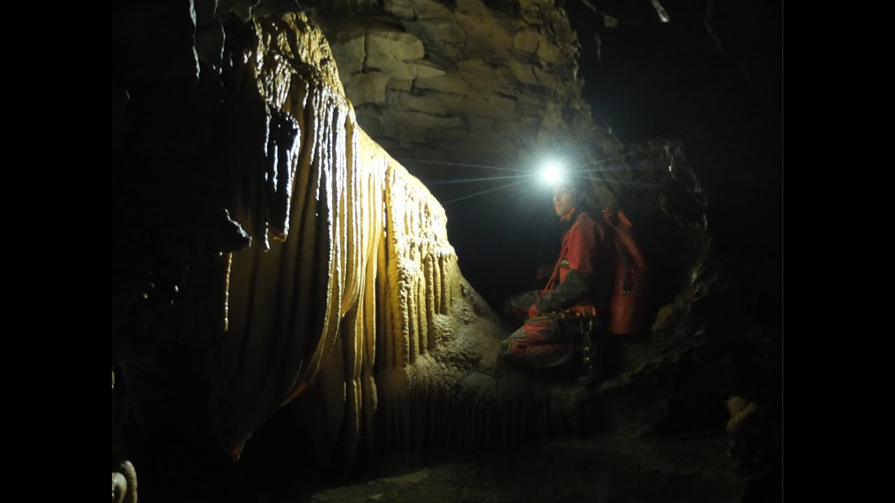 Spéléo : 2 nuits sous terre