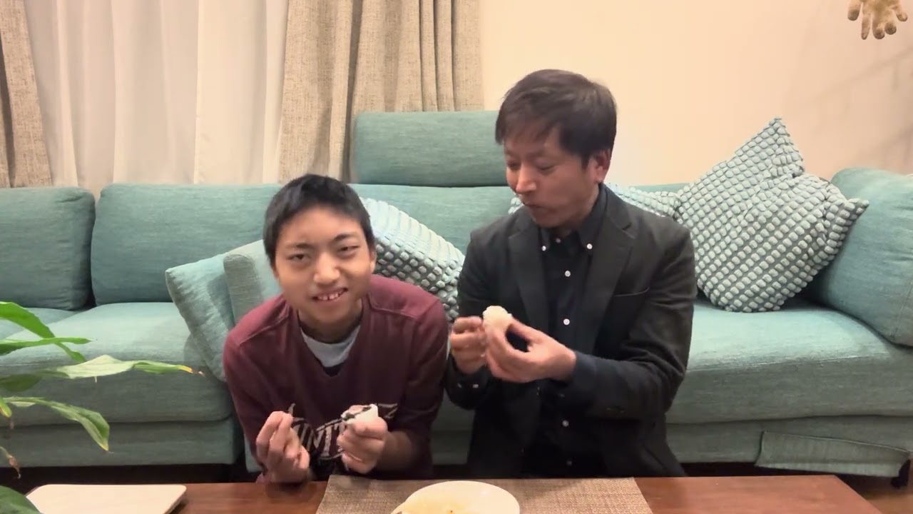 ￼￼ ネパールのお菓子ヨーマリです。
