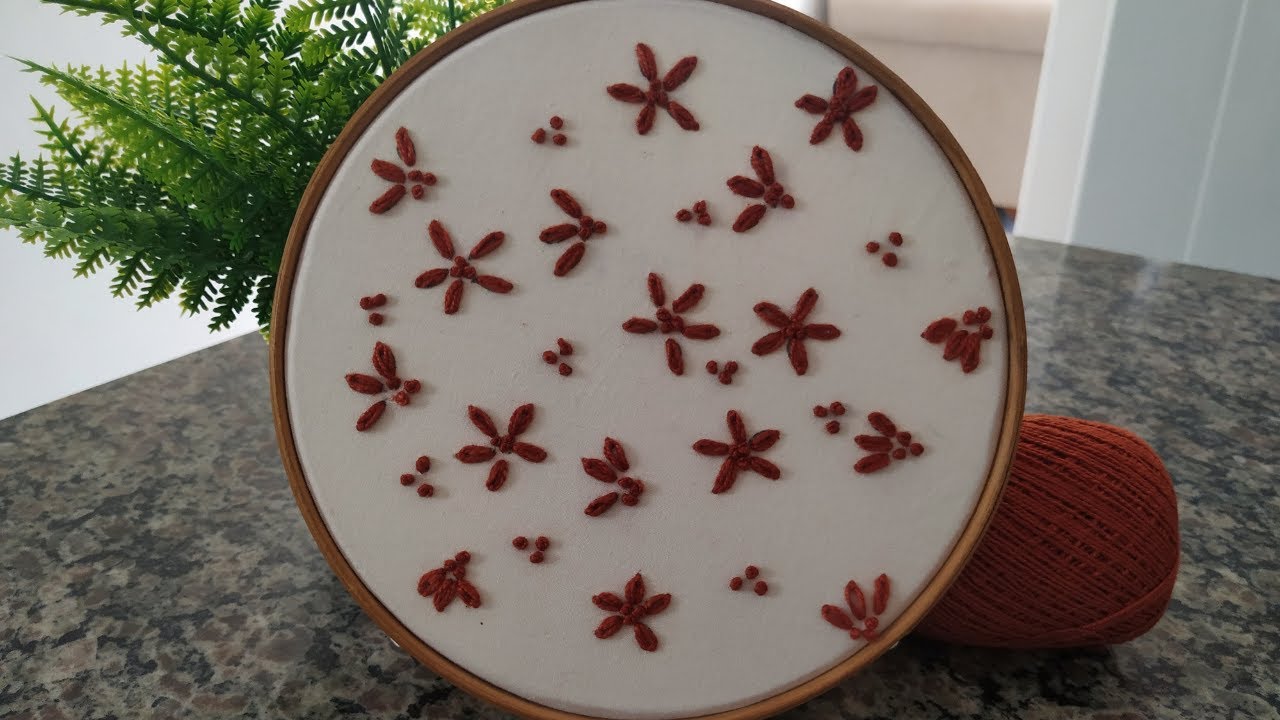 Tutorial de Bordado: Sugestão de Bordado para  Almofada Decorativa com Pontos Margarida e Nó Francês