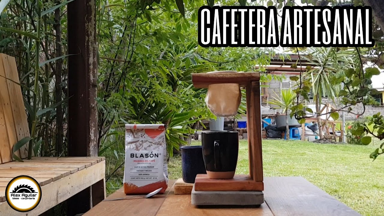 Cafetera artesanal, chorreador de cafe.