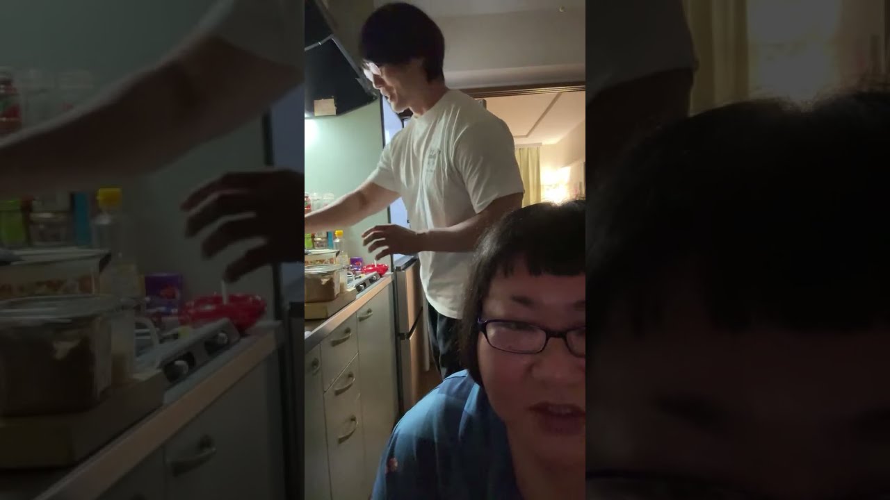 深夜ムキムキ食堂　豚汁　青木マッチョ（かけおち）Muscular cooking Pork miso soup