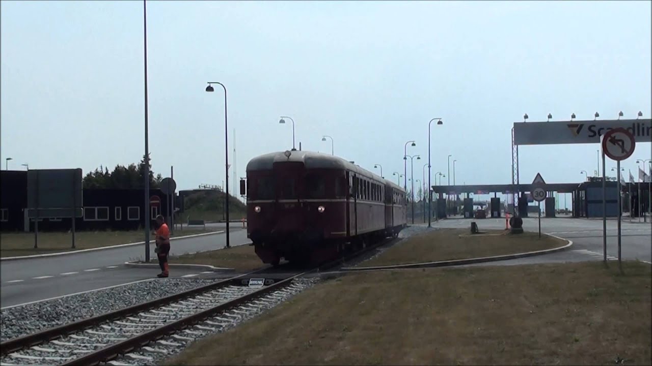 Nojk BM 86 F 28 med BDFS 86 76 p&aring; Gedserbanen d. 10/8 2013