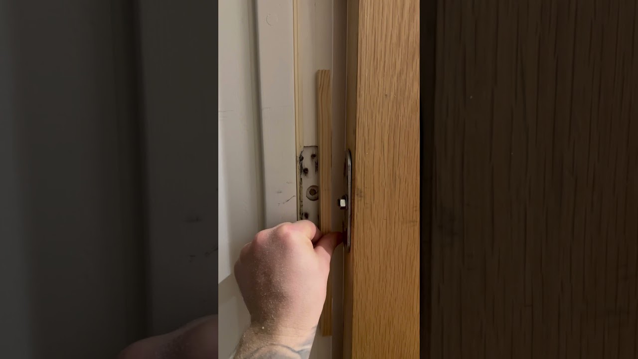 How I Repaired My Door Alone &ndash; Fast and Cheap Fix!