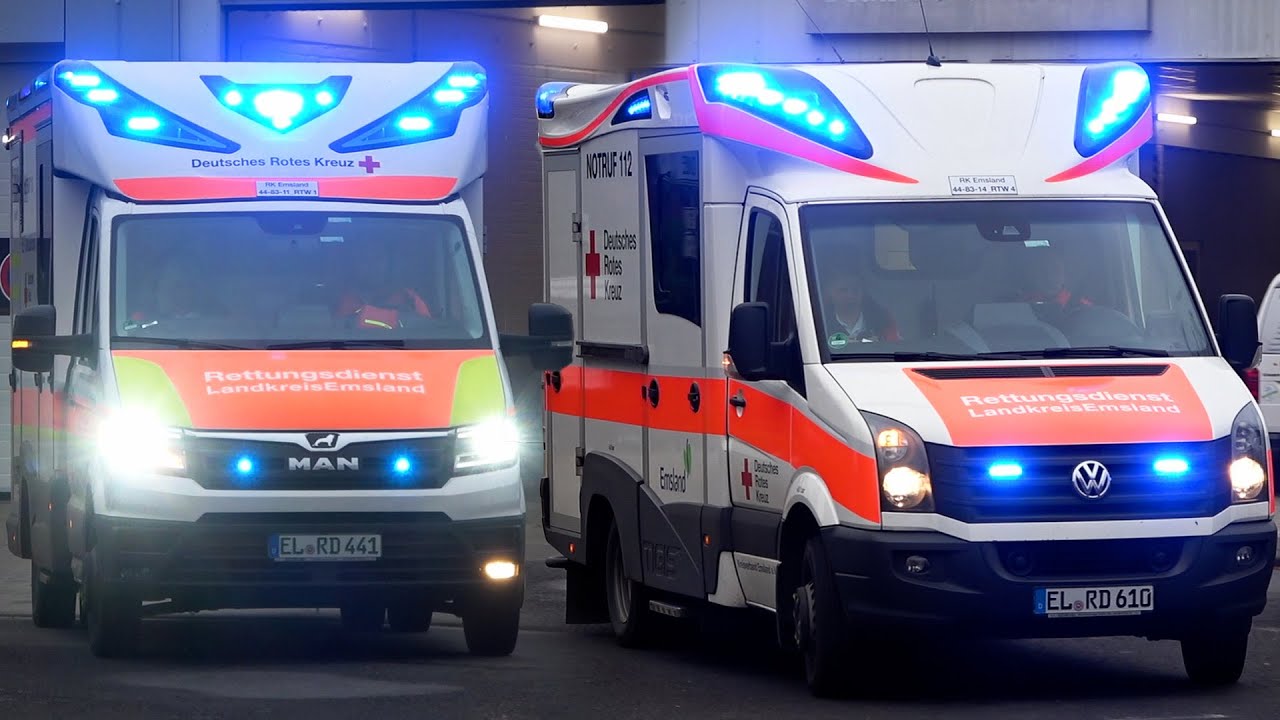 Rettungswagen und Notarzteinsatzfahrzeug des DRK Rettungsdienst Lingen (Ems.) auf Einsatzfahrt