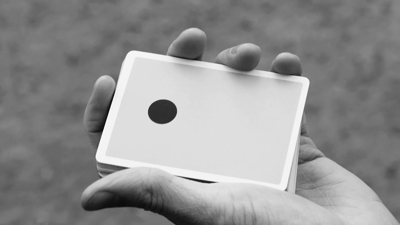 COLD HANDS - Cardistry Demonstrations by Nikolaj Honoré