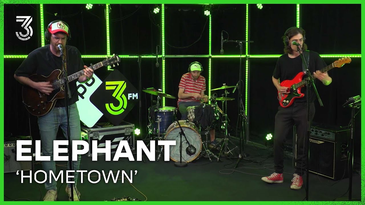 Elephant speelt 'Hometown' | 3FM Live Box | NPO 3FM