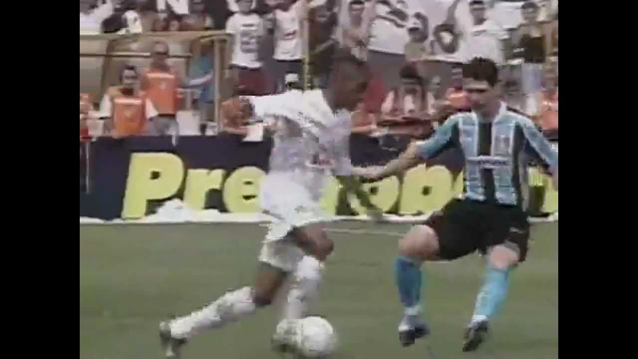 Robinho - Dribles, Gols e Lances do Rei das Pedaladas | Skills & Goals | Santos F.C. |
