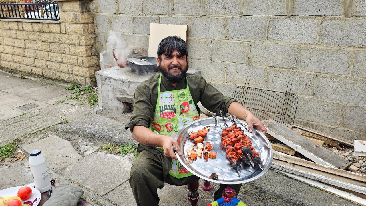 Made tandoori Chicken tikka handi on desi tandoor
