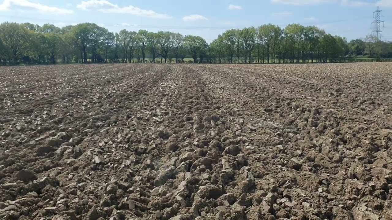 Ploughing headlands kverneland