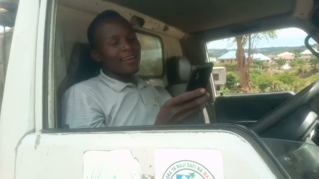 JINSI YA KUONDOA GARI INAPOKUA IMESIMAMA KWENYE MLIMA BILA YA KURUDI NYUMA NA KUSABABAISHA AJALI.