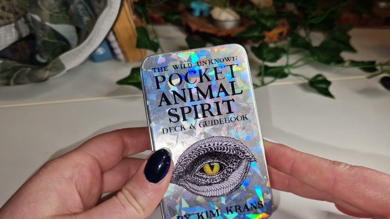 (pocket edition) - The Wild Unknown Animal Spirit Oracle Deck - flip & walk through
