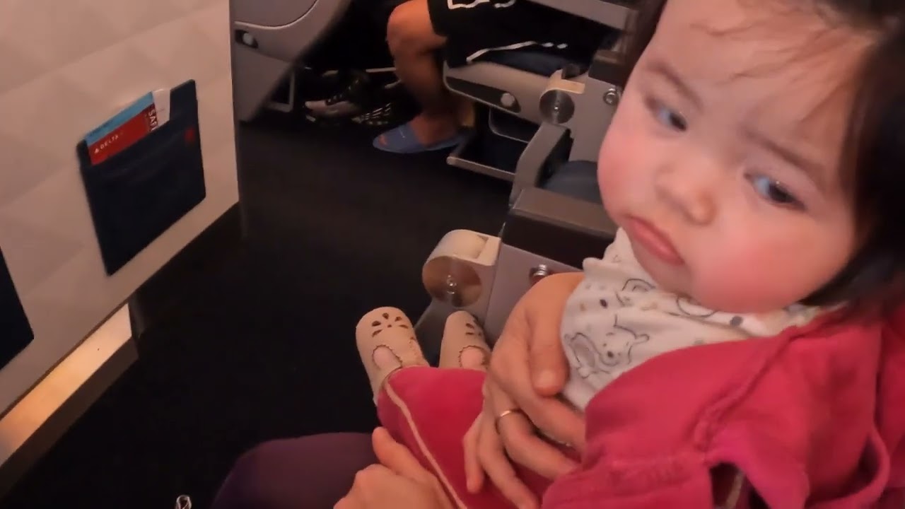 My 7 Month Old Daughter's 1st Trip to the Philippines - Delta Air Travel #harvestchaser