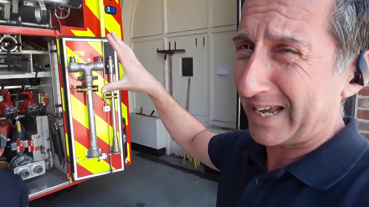 LDS Beaver Scout UK - Leatherhead District Beavers Fire Station Tour