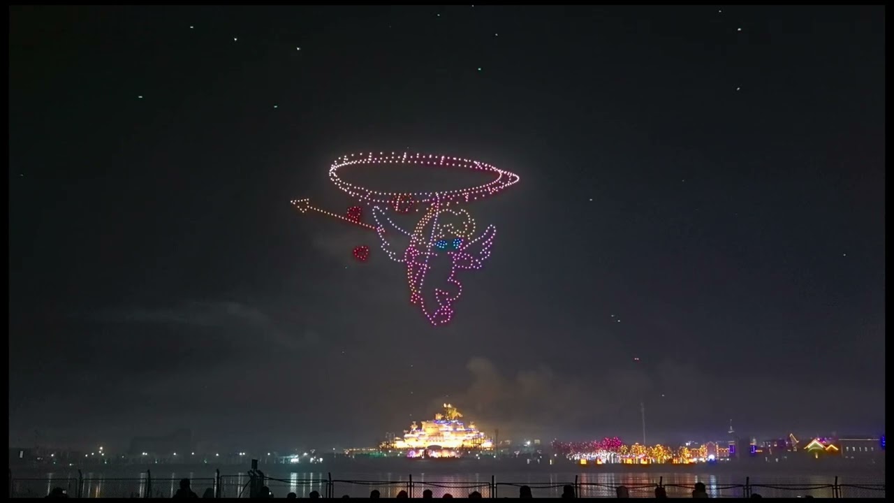 Màn biểu diễn Drone kết hợp Pháo Hoa siêu mãn nhãn đón chào năm mới 2025 tại Trung Quốc.