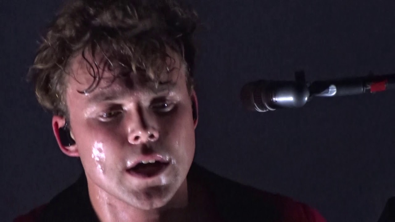 5 Seconds of Summer - She's Kinda Hot - San Diego 4-26-18