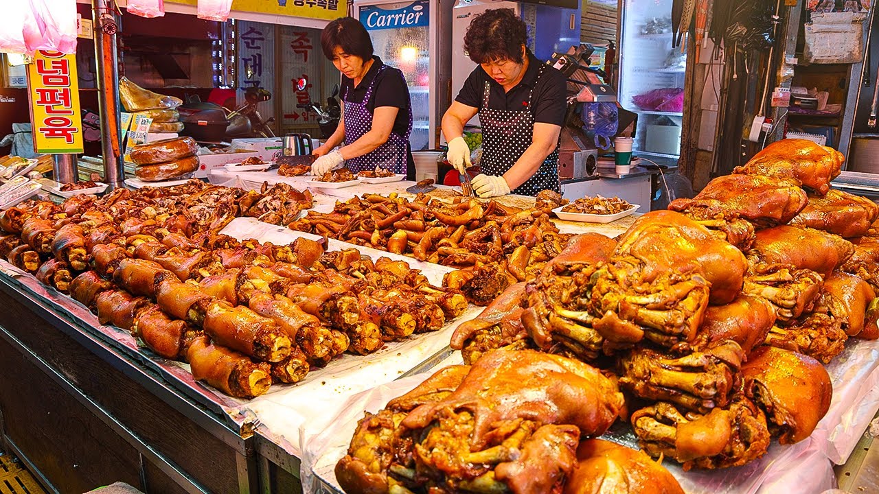43년 전통의 노포 족발 3시간마다 고기 나오는 서울 맛집 / Amazing pork stew with 43 years of tradition - Korean street food