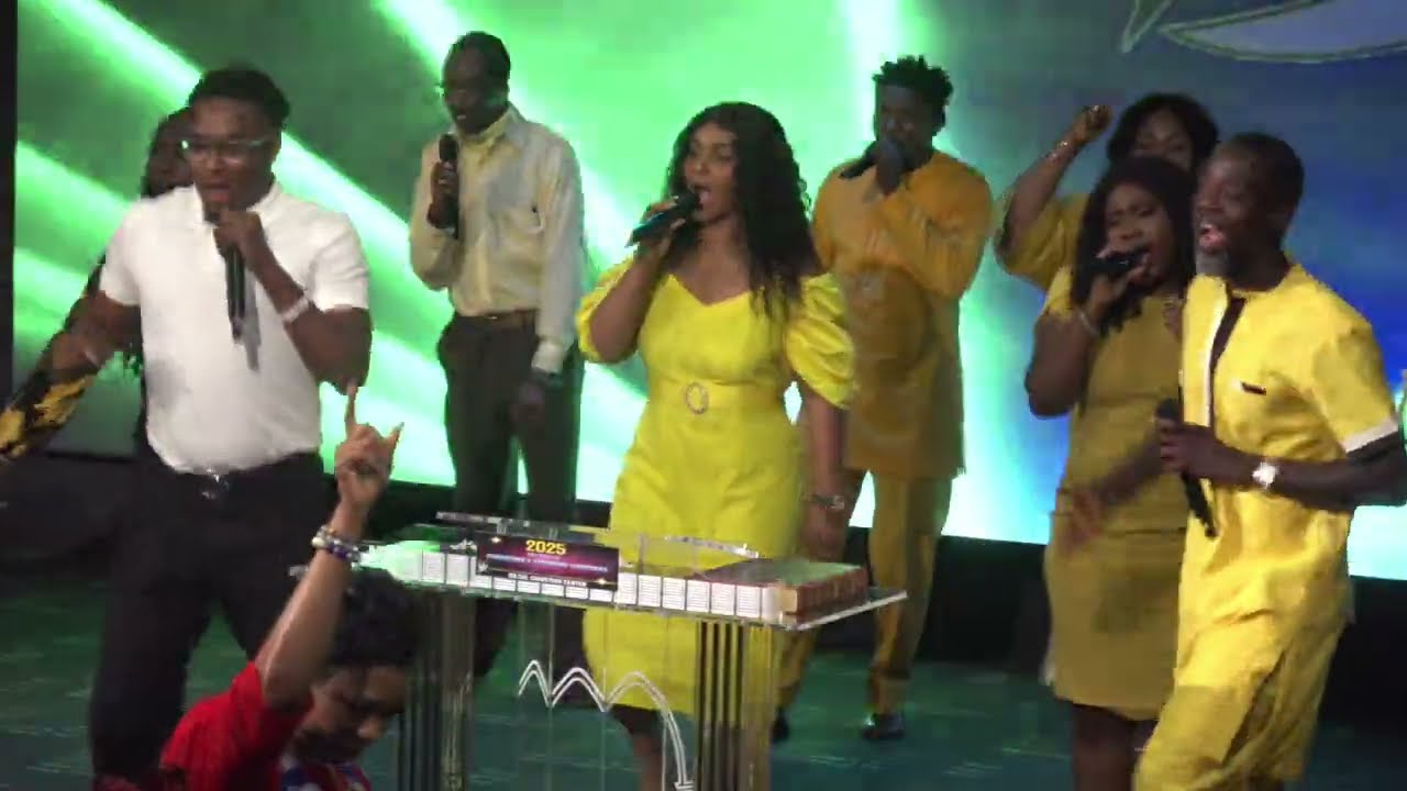 HE WENT TO CALVARY || PRAISE MEDLEY || GILGAL CHRISTIAN CENTER || GCC