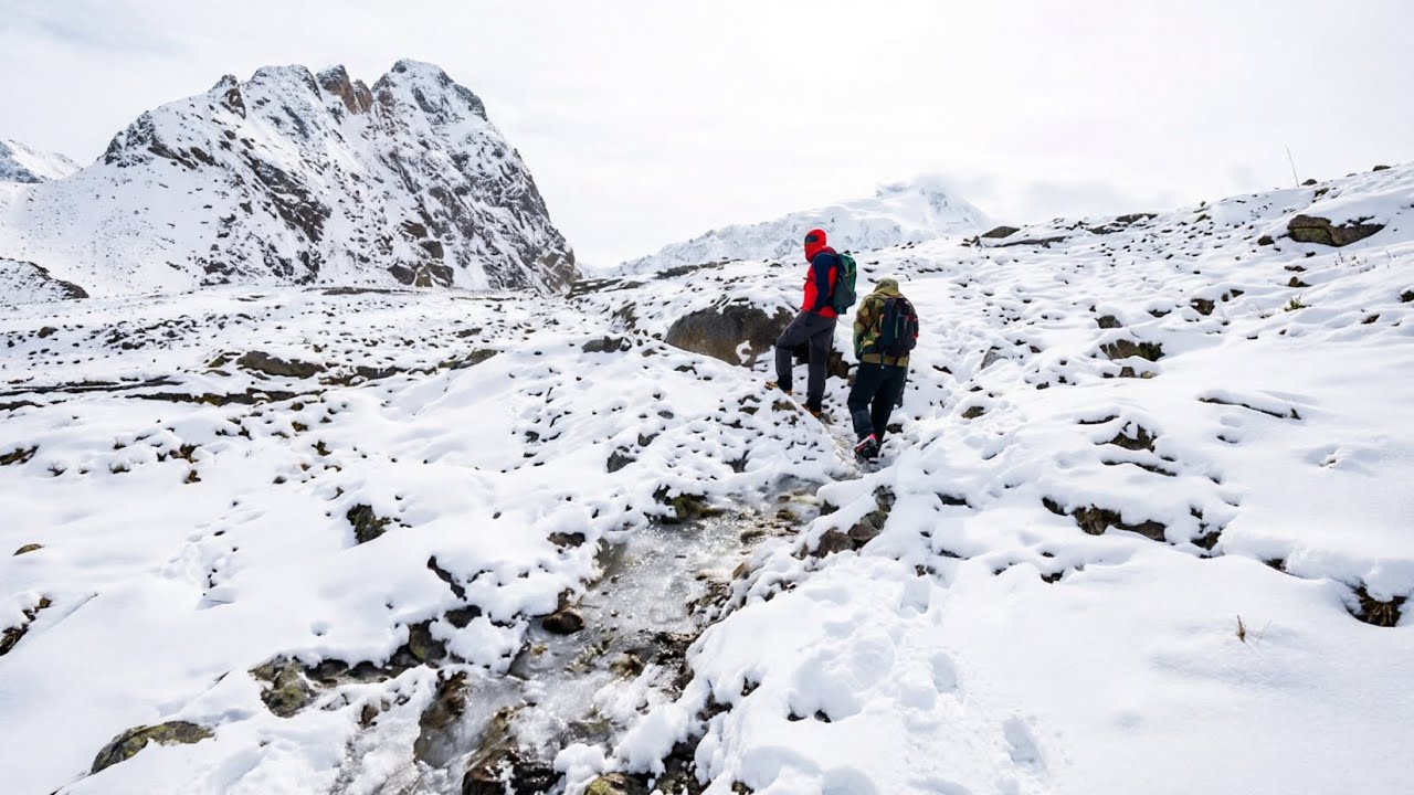 Arkari Road  Still Closed | Headache For 17 Villagers | Glaciers in Chitral
