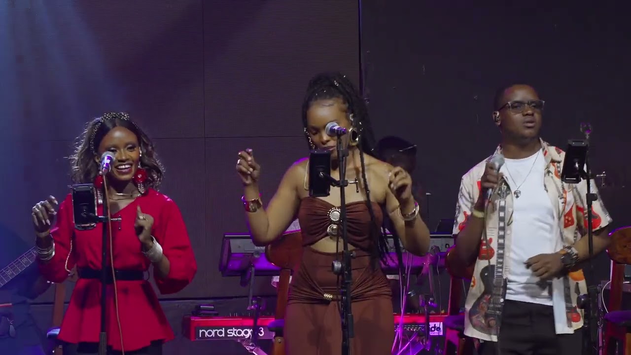 Love Crazy (Live At Zone 7) - BlackRoots Academy Of Soul 