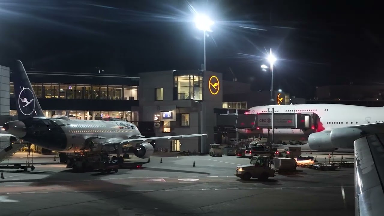 Frankfurt Airport taxiway
