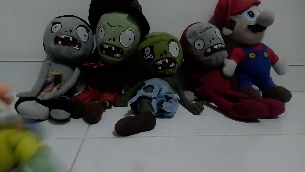 PLANTAS VS ZOMBIES EN PELUCHES:EL ATAQUE DE LA NOCHE