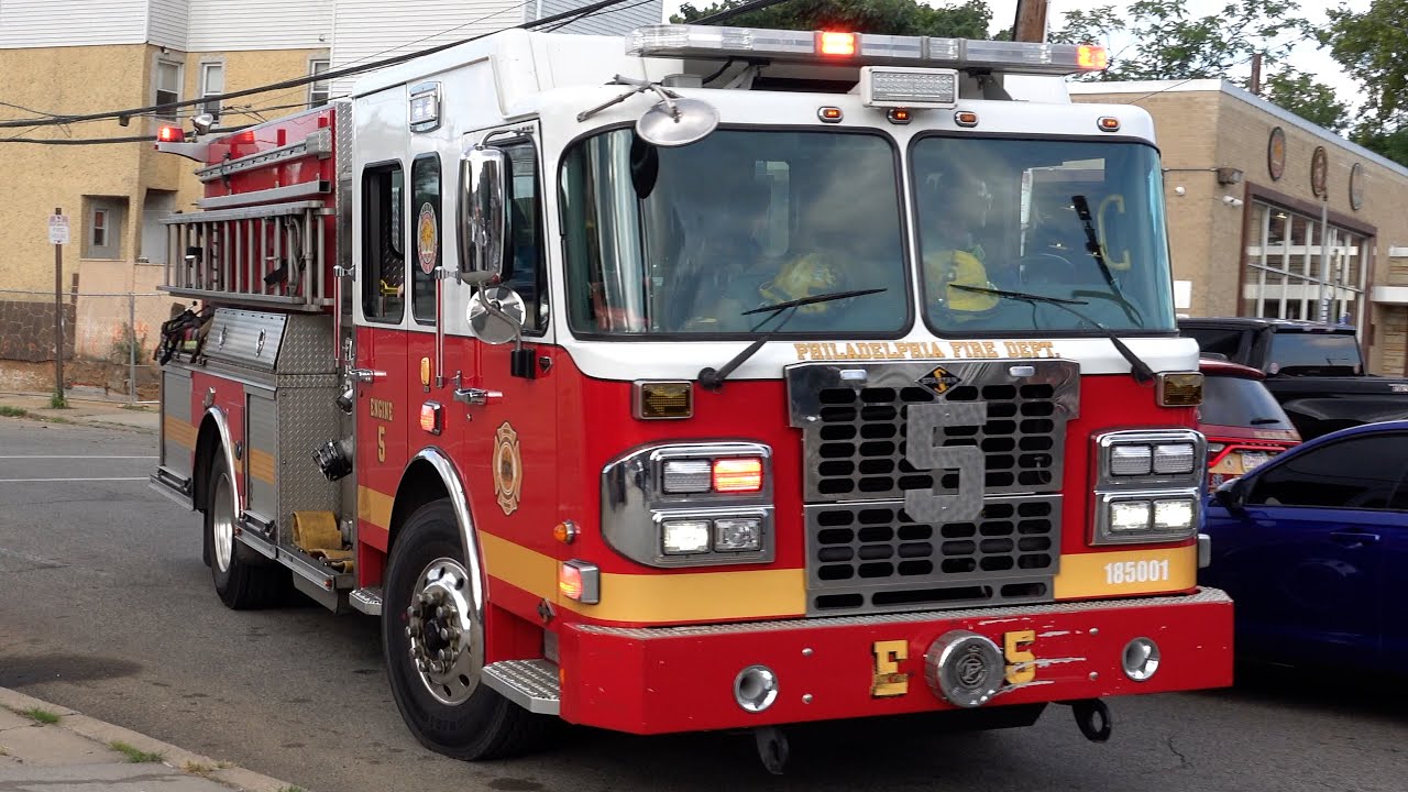 Philadelphia Fire Department Engine 5 & Medic 7 Responding