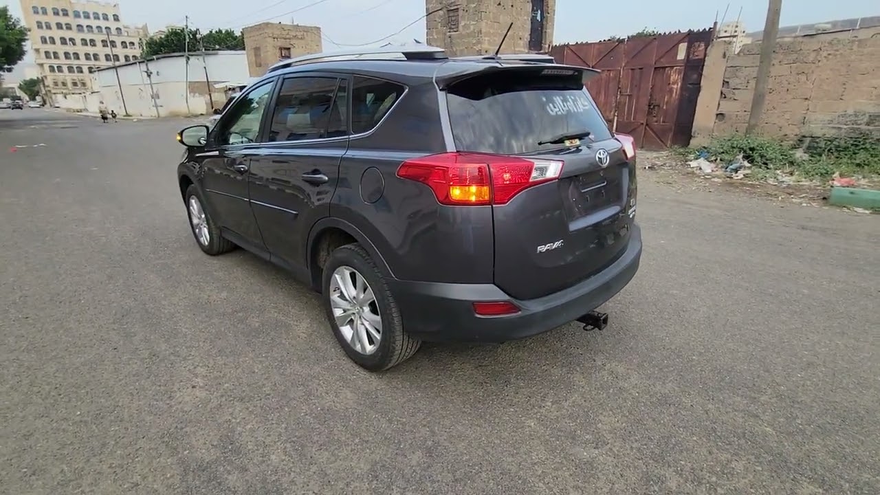 للبيع في صنعاء تويوتا راف أمريكي موديل 2015 لميتد رقم واحد .. للتواصل: 774002303