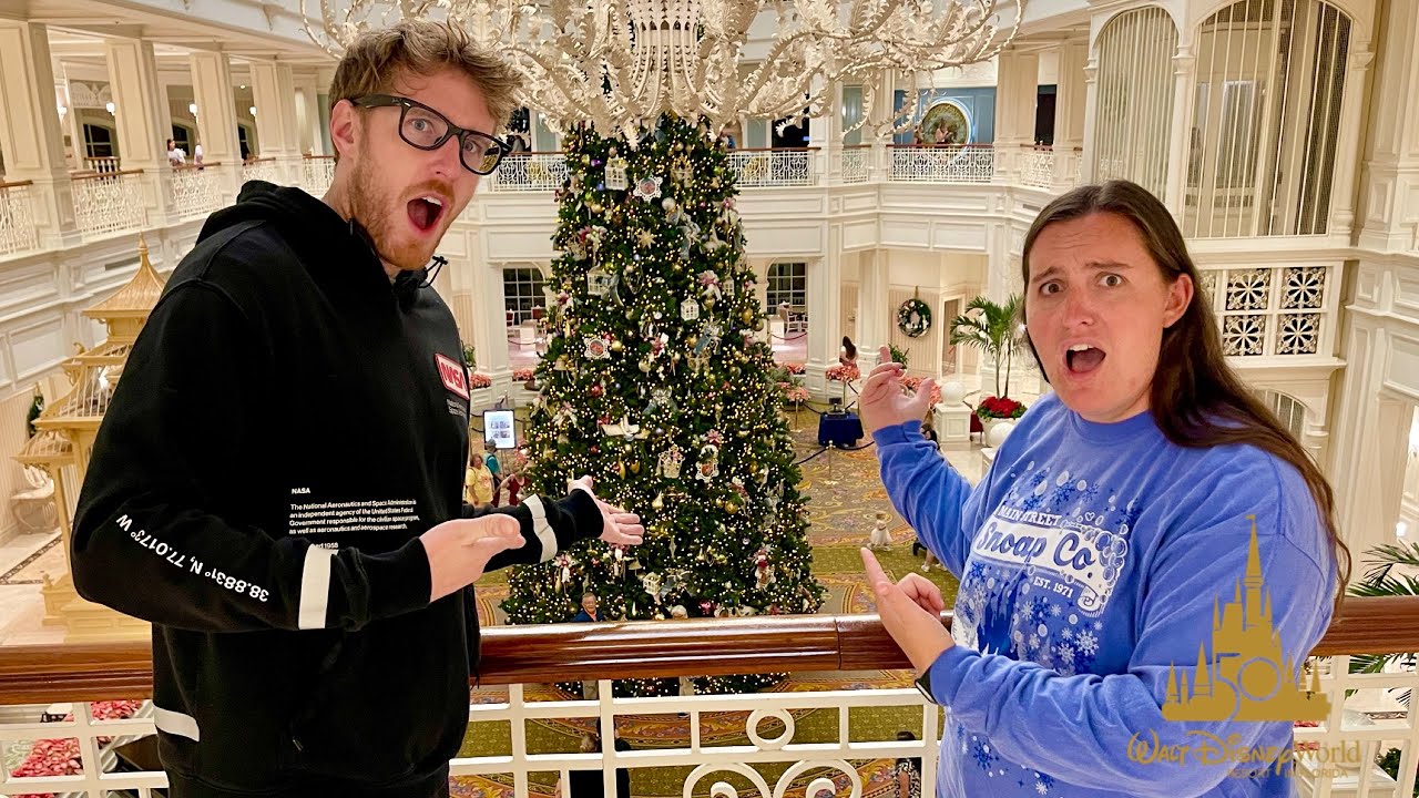 CHRISTMAS AT DISNEY WORLD- Grand Floridian, Contemporary & Polynesian Tour