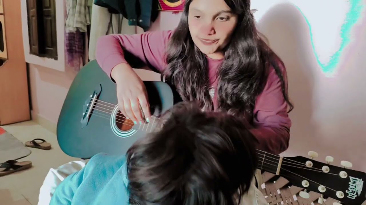 New Guitarist  🎸🥴|| Harkate dekh lo iski🤦😂|| #dailyvlog #vlogger 