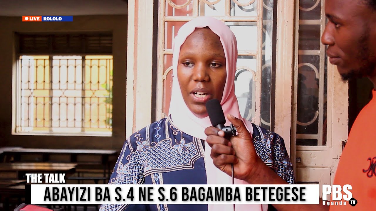Abayizi ku Kololo High School abagenda okutuula ebigeze byabwe ebyakamalirizo bebaziza abasomesa