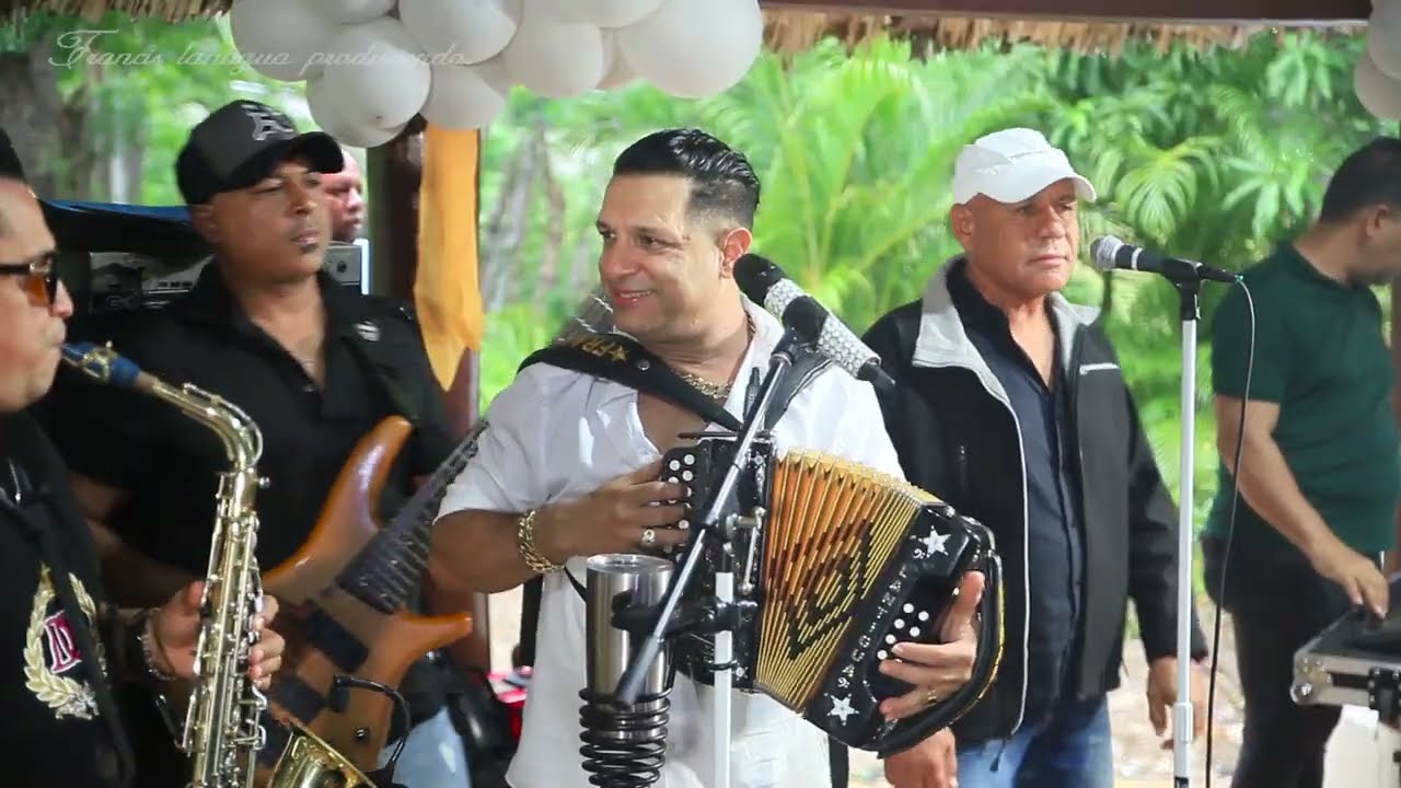 Francis lantigua.Radame guerra.Fiesta privada a la familia Rodríguez.