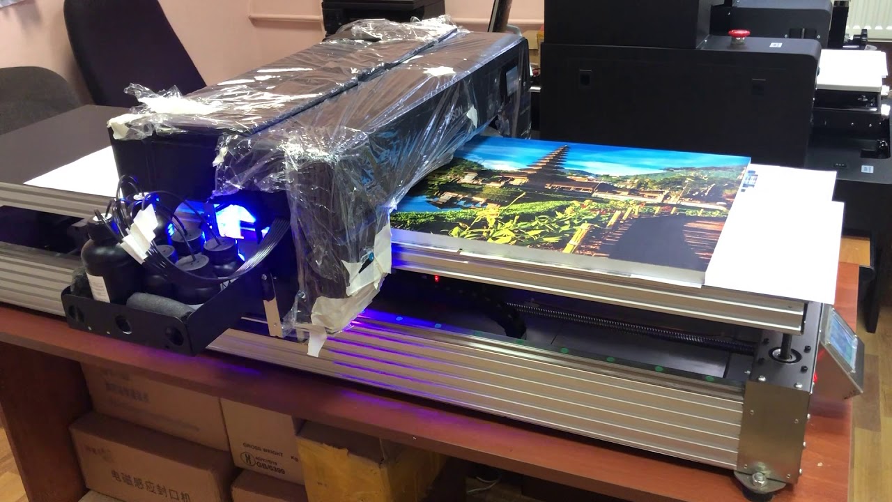 УФ принтер А2+P800UV печать панорманого фото на белом ДСП в режиме CMYK