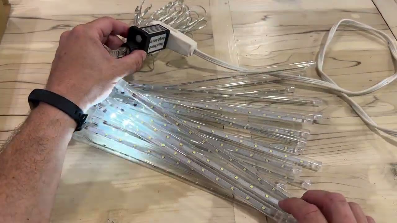 Cool White 20 Tubes Meteor Shower Icicle Lights 480 LED Raindrop Lights for Christmas Decorations