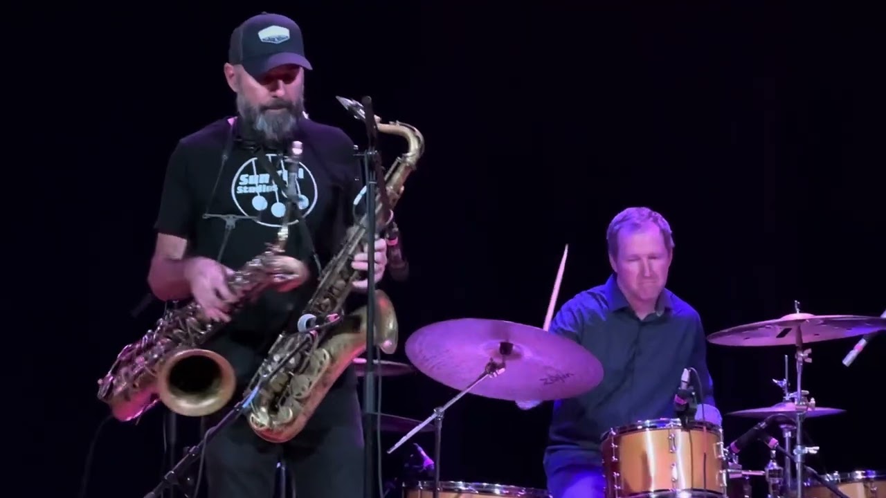 Vapors of Morphine featuring Dana Colley on double sax 