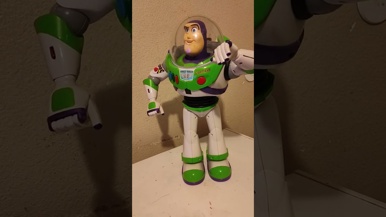 Thunkway robot programmable buzz lightyear 