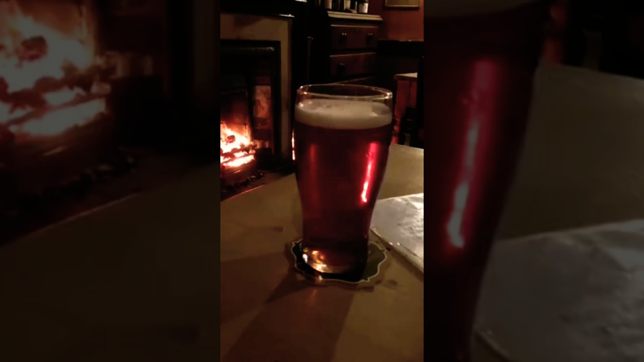 Traditional English pub - 'Nellies' White Horse, Beverley