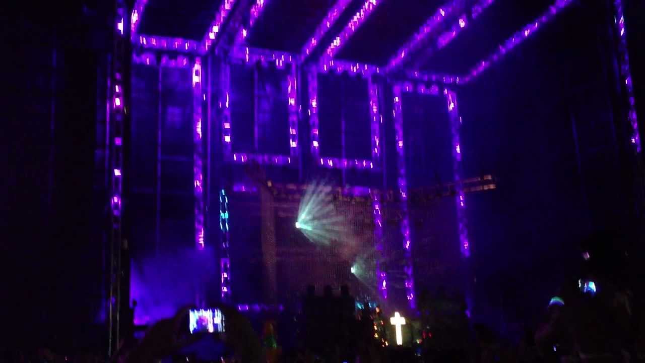 JUSTICE - Ultra Music Festival 2012 - Part 2