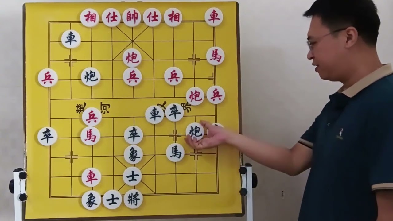 招法太疯狂，屏风马灵魂飞刀！中炮高手最忌惮，无处不在弃马神局 #一见爱上传统文化 屈头屏风马专辑，中炮高手最忌惮的后手招法；不可思议的灵魂飞刀，无所不在的弃马神局！#喜欢象棋关注我 #象棋 #
