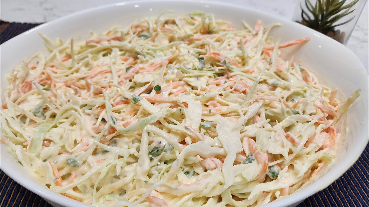 ENSALADA DE REPOLLO CON ZANAHORIA CON UN ADEREZO CREMOSO - MUY FÁCIL, RAPIDA Y DELICIOSA