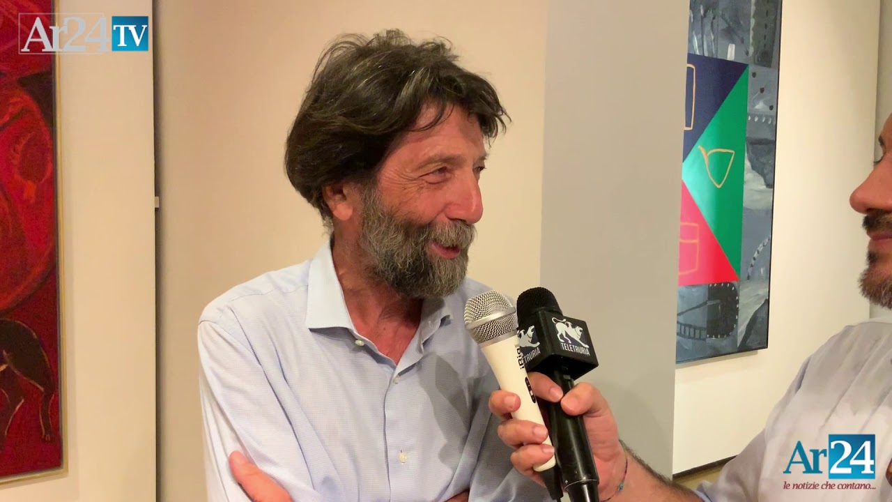 Massimo Cacciari ad Arezzo in visita alla mostra di Mimmo Paladino