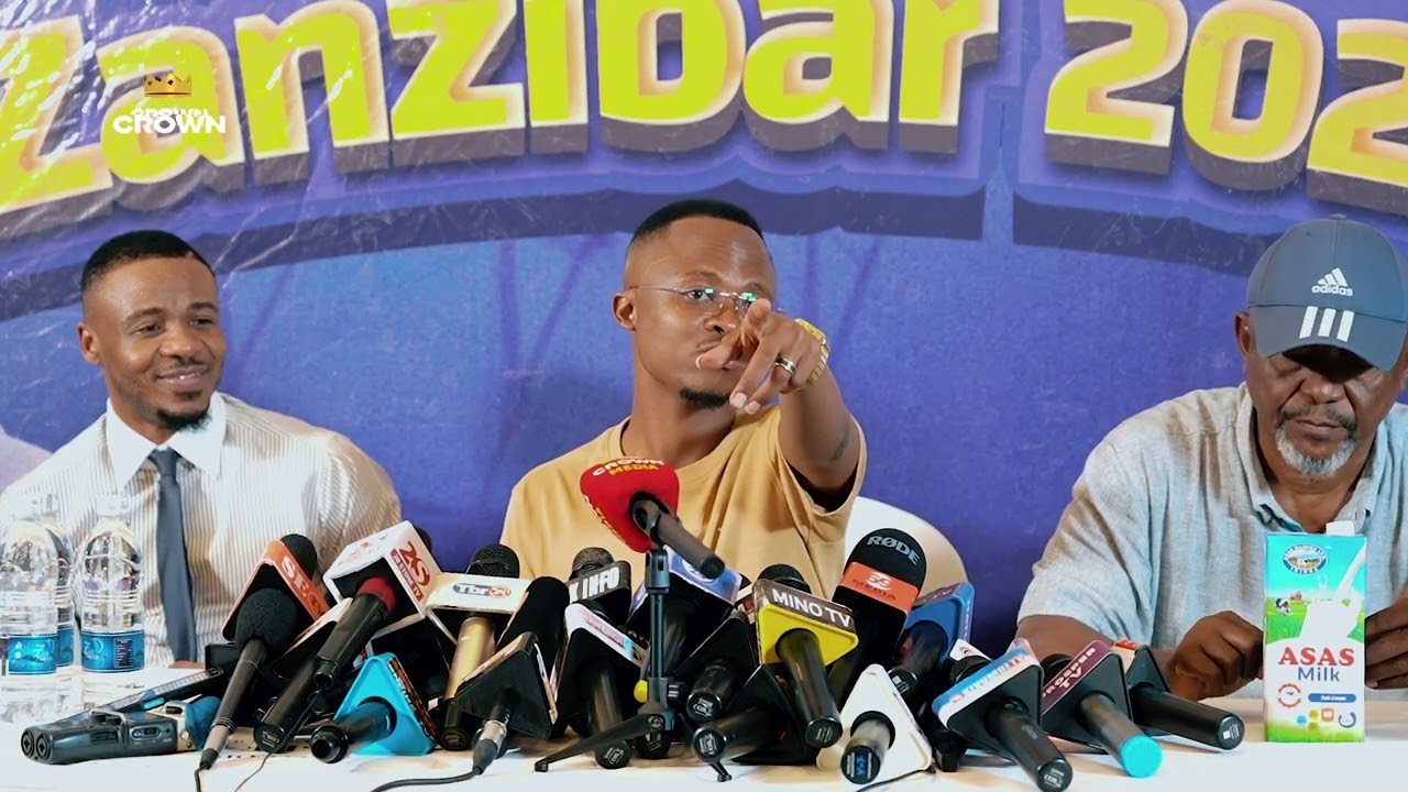 HASHIM IBWE ALIVYOPIGA ENGLISH/ ALIKIBA KACHEKA MNO