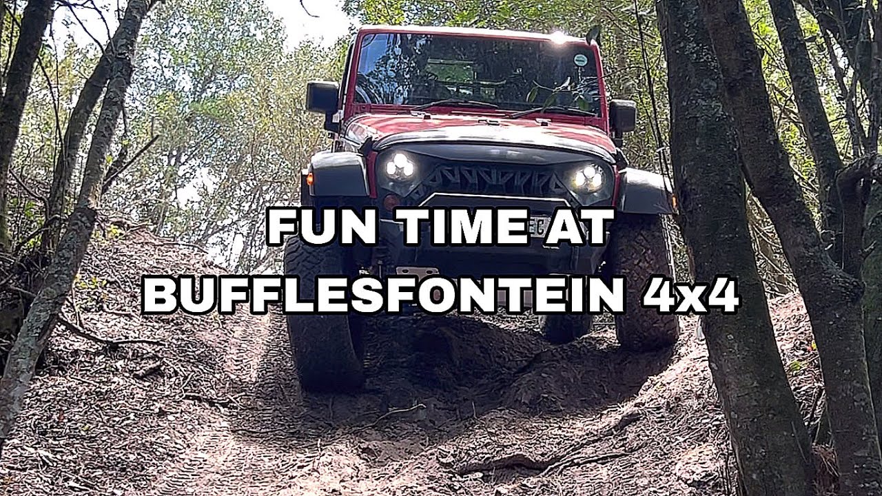 Fun Day at Bufflesfontein 4x4, 1 Jeep Wrangler, 3 Fj Cruisers, 2 Tritons and a Strong Ford Ranger